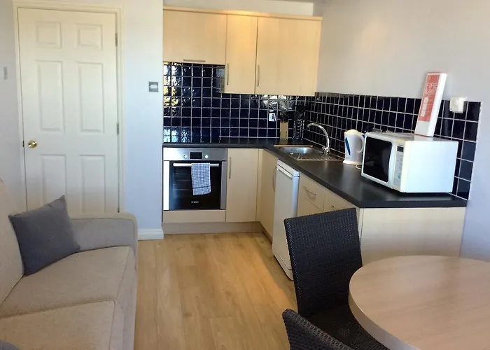 Discovery Bay * St Ouen